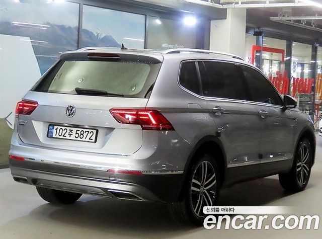 Volkswagen Tiguan 2.0 TDI Prestige — пробег 177 905 км — фото 4 из 5