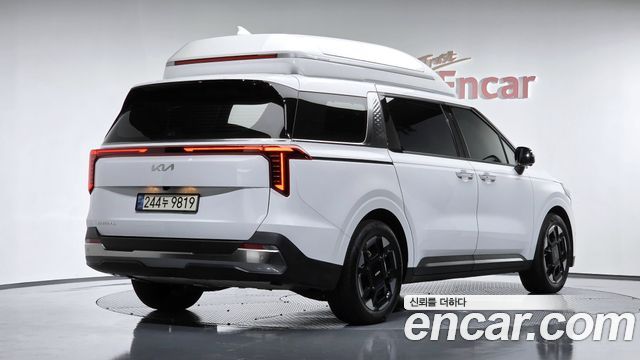 Kia Carnival Diesel 9-Seater Signature — пробег 70 234 км — фото 2 из 5