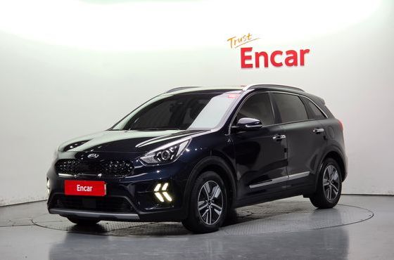 Kia Niro 1.6 HEV Prestige — пробег 114 801 км — фото 1 из 5