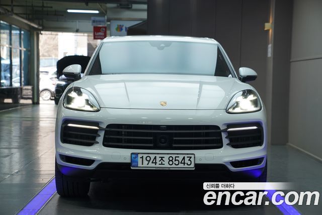 Porsche Cayenne 3.0 E-HYBRID PLATINUM EDITION — пробег 26 000 км — фото 3 из 5