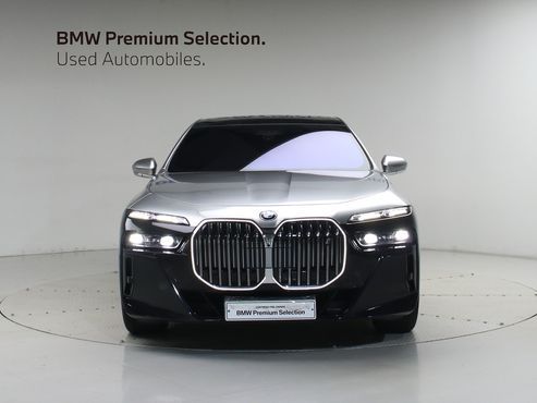 BMW i7 eDrive 50 M Sport — пробег 34 307 км — фото 3 из 5