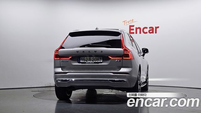 Volvo XC60 B6 Ultimate Bright — пробег 59 885 км — фото 4 из 5
