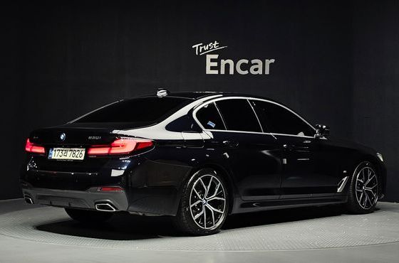 BMW 5-Series 530i xDrive M Sport Package — пробег 75 485 км — фото 2 из 5