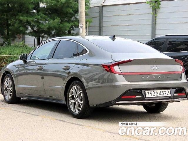 Hyundai Sonata 2.0 Premium Plus — пробег 16 459 км — фото 3 из 5