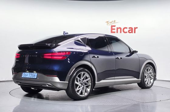 Genesis GV60 Standard AWD — пробег 31 569 км — фото 2 из 5
