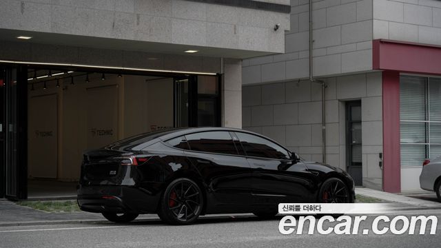 Tesla Model 3 Performance AWD — пробег 17 000 км — фото 2 из 5