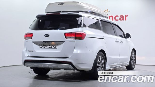 Kia Carnival из Кореи Encar