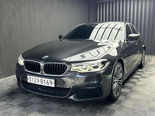 BMW 5-Series 530i M Sport Package Plus — пробег 86 589 км — фото 2 из 5