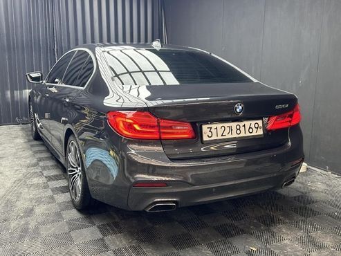 BMW 5-Series 530i M Sport Package Plus — пробег 86 589 км — фото 4 из 5