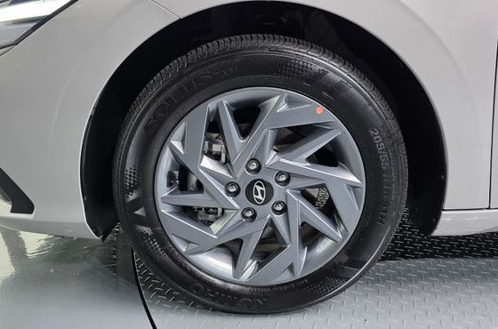 Hyundai AVANTE 1.6 Inspiration — пробег 4 180 км — фото 5 из 5