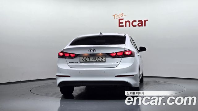 Hyundai AVANTE из Кореи Encar