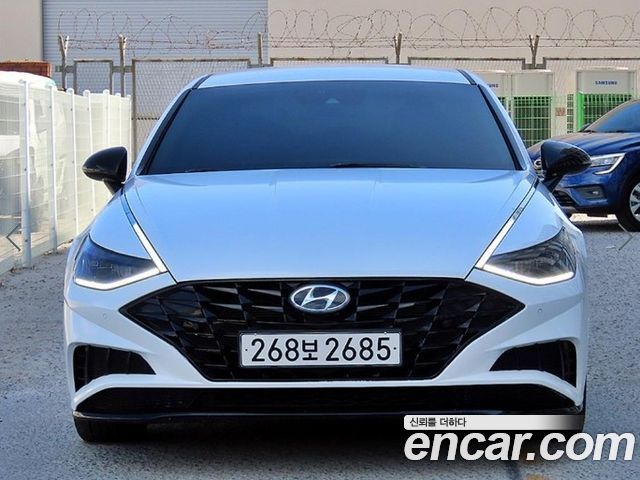 Hyundai Sonata 2.0 Premium Plus — пробег 47 558 км — фото 1 из 5