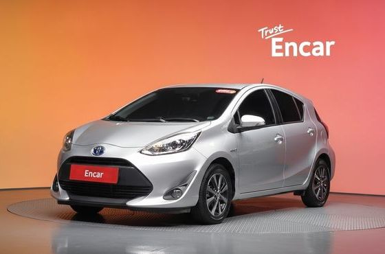 Toyota Prius 1.5 — пробег 92 700 км — фото 1 из 5