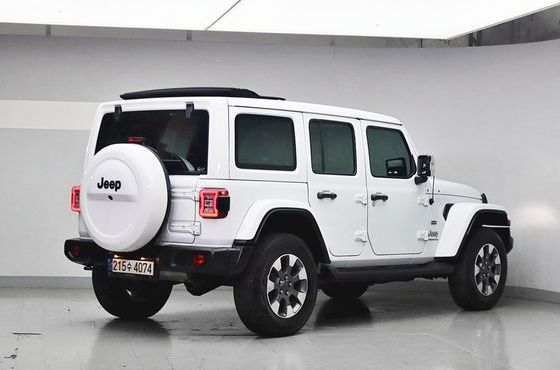Jeep Wrangler 2.0 Overland Power Top 4Door — пробег 38 370 км — фото 4 из 5