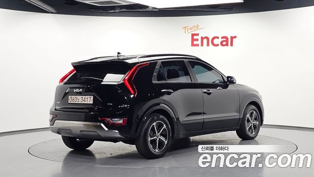 Kia Niro Signature — пробег 173 785 км — фото 2 из 5