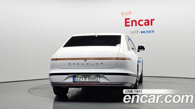 Hyundai Grandeur из Кореи Encar