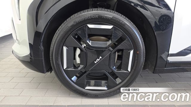 Kia EV3 из Кореи Encar