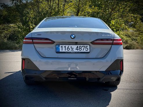 BMW 5-Series 523d xDrive M Sport — пробег 5 000 км — фото 4 из 5