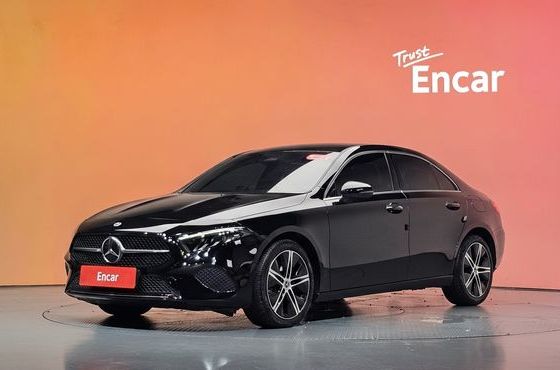 Mercedes-Benz A-Class A220 Sedan — пробег 27 581 км — фото 1 из 5