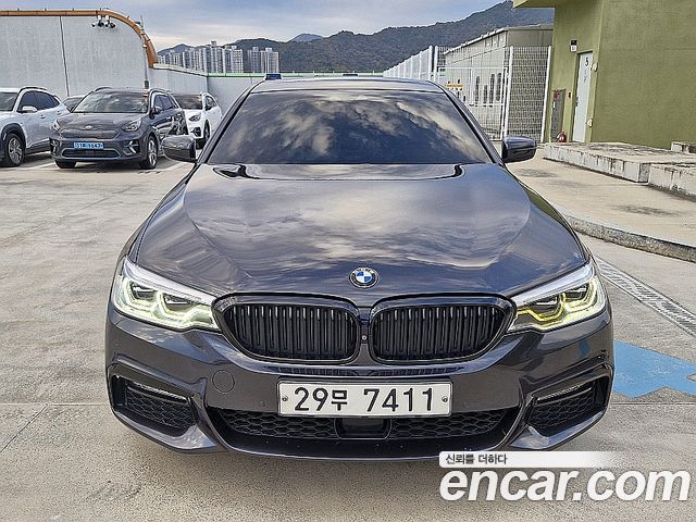 BMW 5-Series 530i M Sport Package Plus — пробег 131 254 км — фото 1 из 5