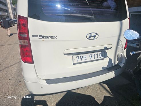 Hyundai Starex 12-Seater Wagon CVX Luxury — пробег 156 647 км — фото 4 из 5