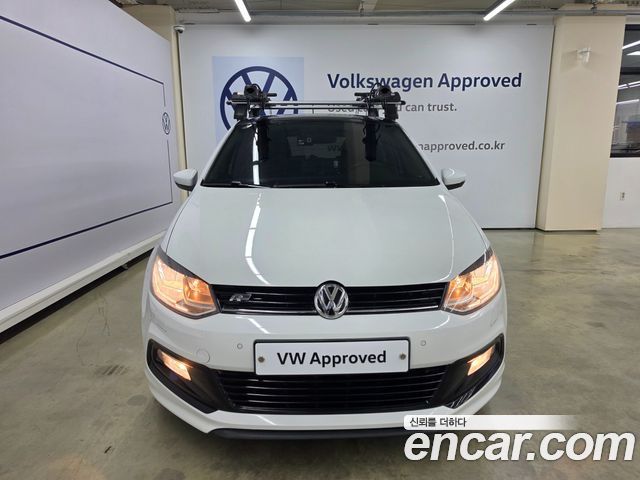 Volkswagen Polo 1.4 TDI R-Line 5th — пробег 99 401 км — фото 3 из 5