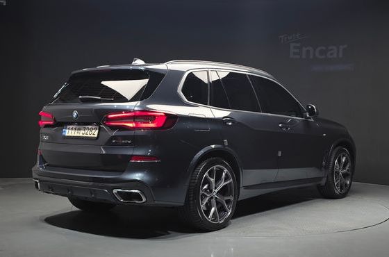 BMW X5 xDrive 30d M Sport — пробег 109 705 км — фото 2 из 5