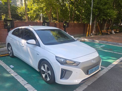 Hyundai Ioniq I — пробег 93 500 км — фото 3 из 5