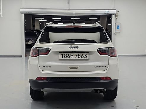 Jeep Compass 2.4 Limitied AWD — пробег 72 540 км — фото 3 из 5