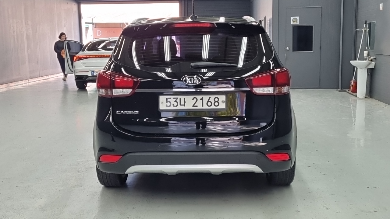 Kia Carens 2.0 LPI Prestige — пробег 138 277 км — фото 4 из 5
