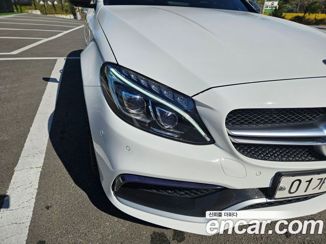 Mercedes-Benz C-Class C63 AMG — пробег 63 800 км — фото 3 из 5