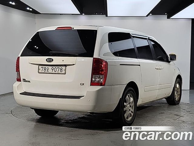 Kia Carnival LPI GX Deluxe — пробег 241 100 км — фото 4 из 5