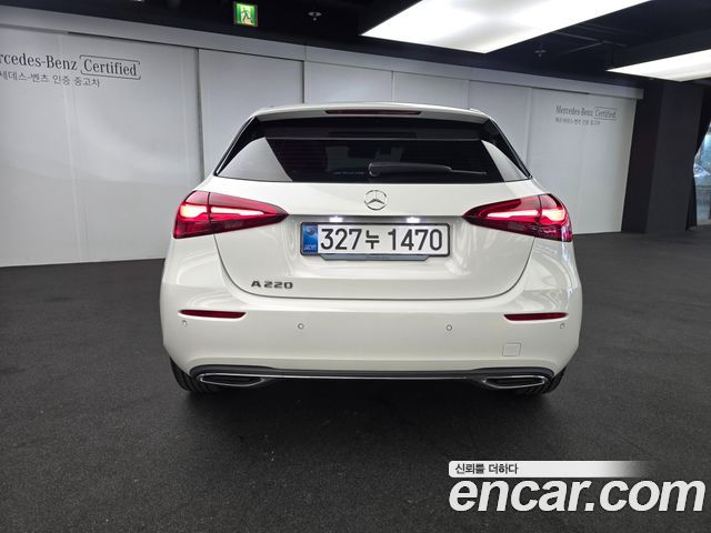 Mercedes-Benz A-Class A220 Hatchback — пробег 1 429 км — фото 4 из 5