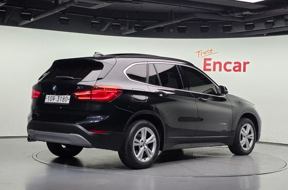 BMW X1 xDrive 18d — пробег 148 341 км — фото 2 из 5