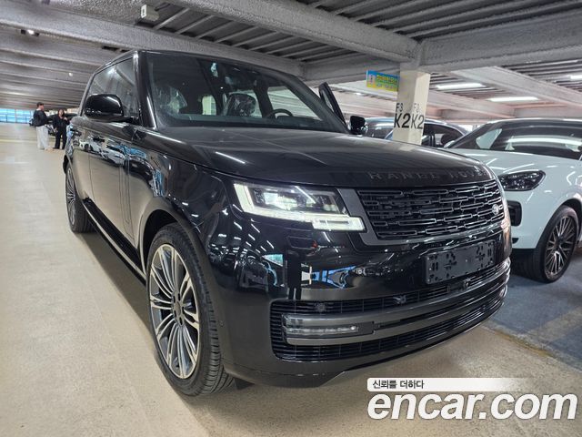 Land Rover Range Rover P530 Autobiography Long Wheel Base — пробег 22 км — фото 1 из 5