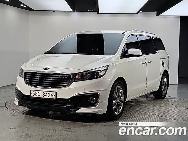 Kia Carnival 9-seater Noblesse — пробег 213 393 км — фото 1 из 5