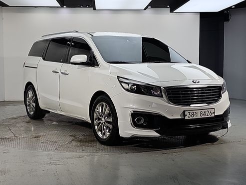 Kia Carnival 9-seater Noblesse — пробег 213 393 км — фото 2 из 5