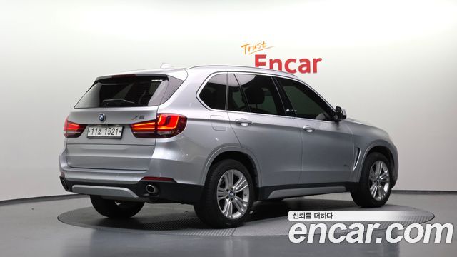 BMW X5 xDrive 30d — пробег 100 350 км — фото 2 из 5
