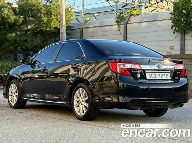 Toyota Camry Hybrid XLE — пробег 157 663 км — фото 3 из 5