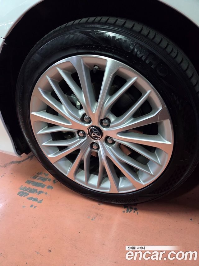 Toyota Camry из Кореи Encar