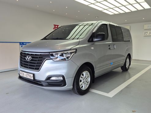 Hyundai Starex Van 5-Seater Smart — пробег 133 000 км — фото 1 из 5