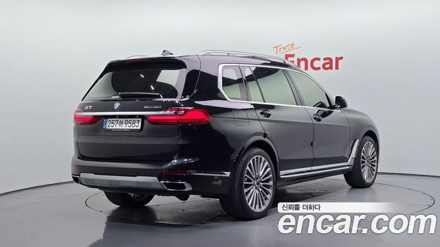 BMW X7 xDrive 40i Design Pure Excellence 7-Seater — пробег 41 210 км — фото 2 из 5
