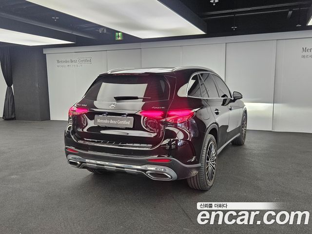 Mercedes-Benz GLC-Class GLC300 4MATIC AMG Line — пробег 7 520 км — фото 2 из 5