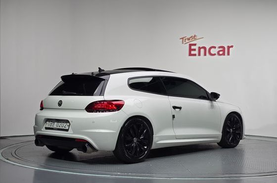 Volkswagen Scirocco 2.0 TSI R — пробег 115 895 км — фото 2 из 5
