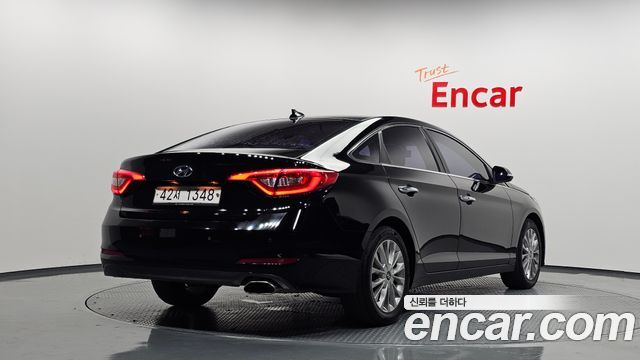 Hyundai Sonata 2.0 Smart — пробег 163 324 км — фото 2 из 5