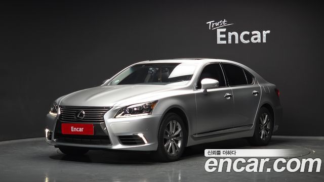 Lexus LS AWD XF40 — пробег 85 996 км — фото 1 из 5