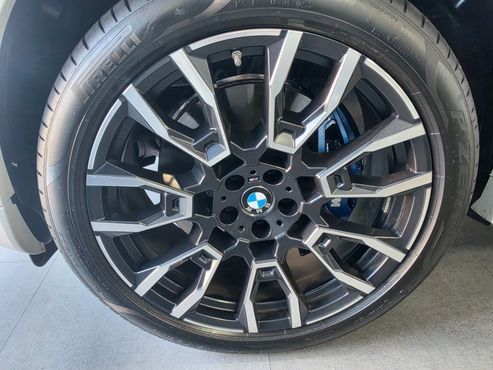 BMW X6 xDrive40i M Sport — пробег 5 598 км — фото 5 из 5