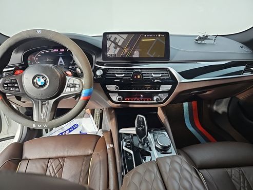 BMW 5-Series 530i xDrive M Sport Package — пробег 28 900 км — фото 5 из 5