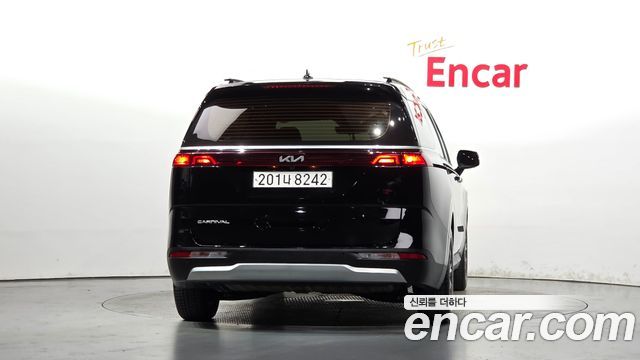 Kia Carnival Diesel 9-Seater Prestige — пробег 91 124 км — фото 4 из 5