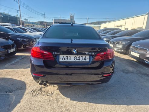 BMW 5-Series 528i xDrive — пробег 223 833 км — фото 4 из 5